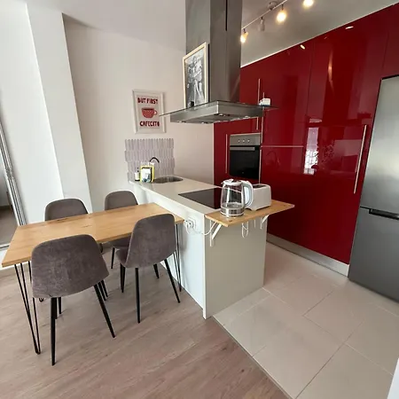 アパート Seaside Paradise - 2 Bedroom With Ocean Views & Air Conditioning In *