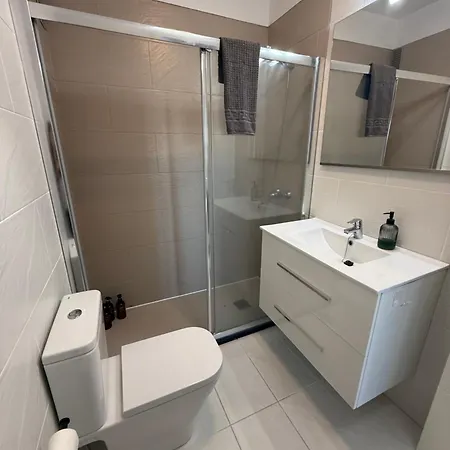 아파트 Seaside Paradise - 2 Bedroom With Ocean Views & Air Conditioning In