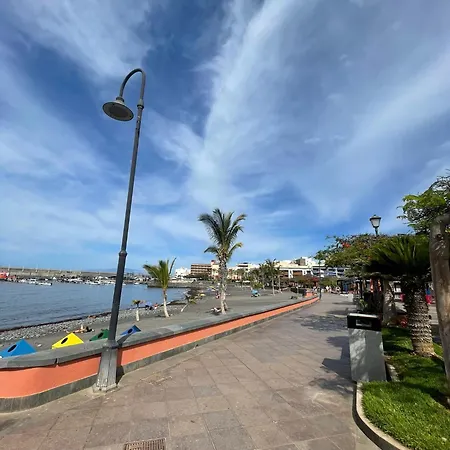 Seaside Paradise - 2 Bedroom With Ocean Views & Air Conditioning In Appartamento Playa de San Juan (Tenerife)