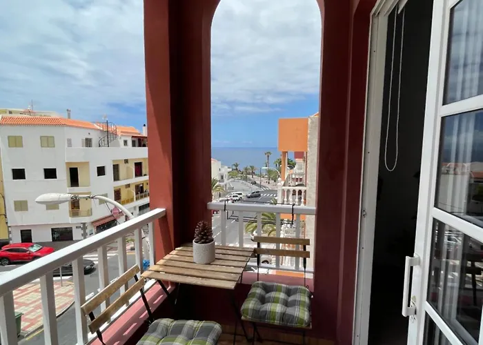 Seaside Paradise - 2 Bedroom With Ocean Views & Air Conditioning In Apartmán Playa de San Juan (Tenerife)