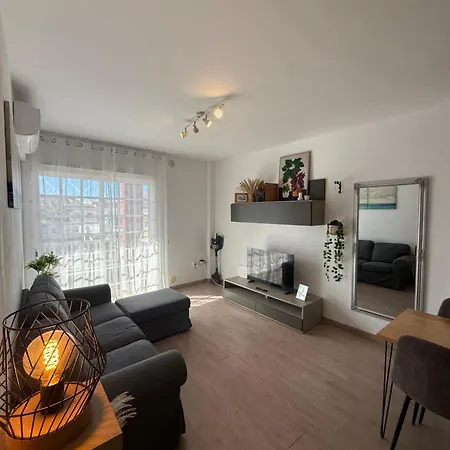 Seaside Paradise - 2 Bedroom With Ocean Views & Air Conditioning In Apartment Playa de San Juan (Tenerife)