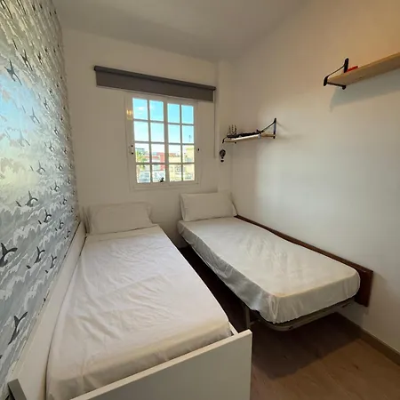 Seaside Paradise - 2 Bedroom With Ocean Views & Air Conditioning In Apartment Playa de San Juan (Tenerife)