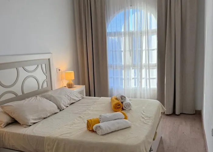 Seaside Paradise - 2 Bedroom With Ocean Views & Air Conditioning In * 圣胡安海滩